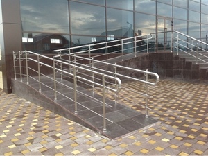 Перила для входной группы с двойным поручнем - fgospostavki.ru - Минусинск